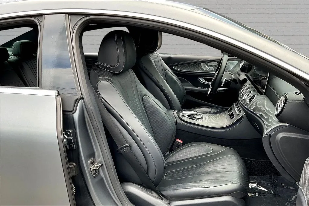 Mercedes-Benz CLS photo 28