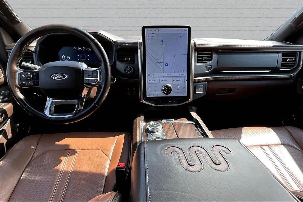Ford Expedition photo 7