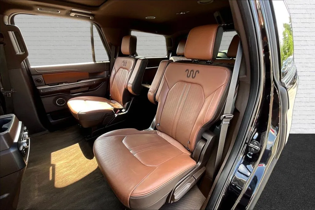 Ford Expedition photo 22