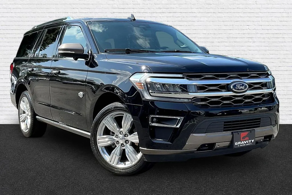 Ford Expedition photo 3