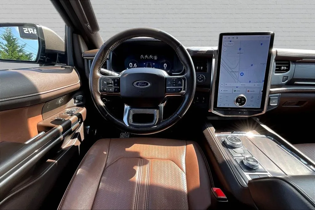 Ford Expedition photo 8
