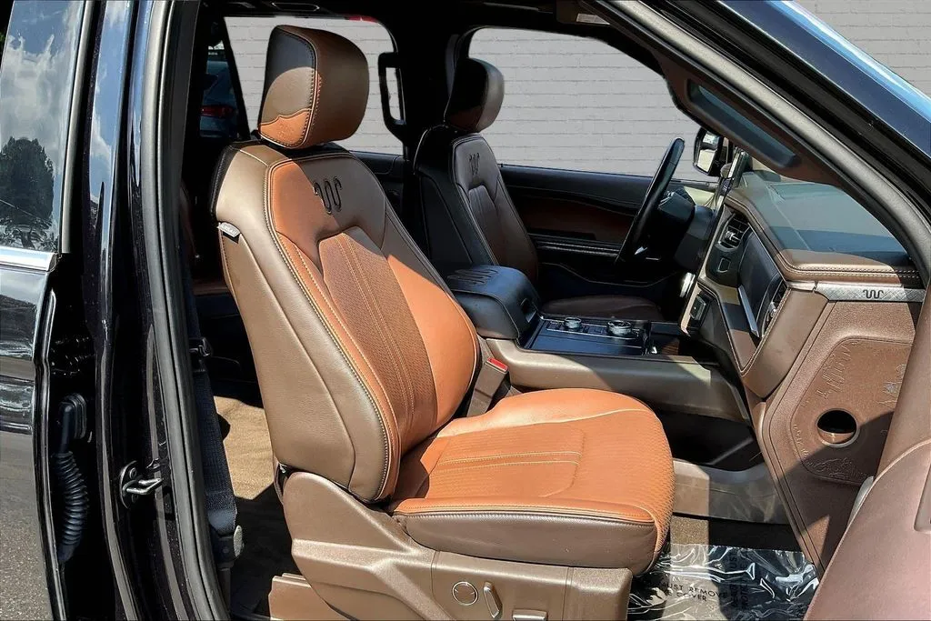 Ford Expedition photo 30