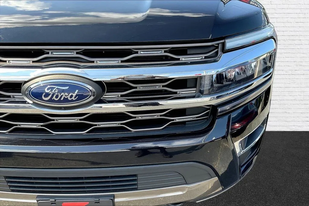 Ford Expedition photo 32