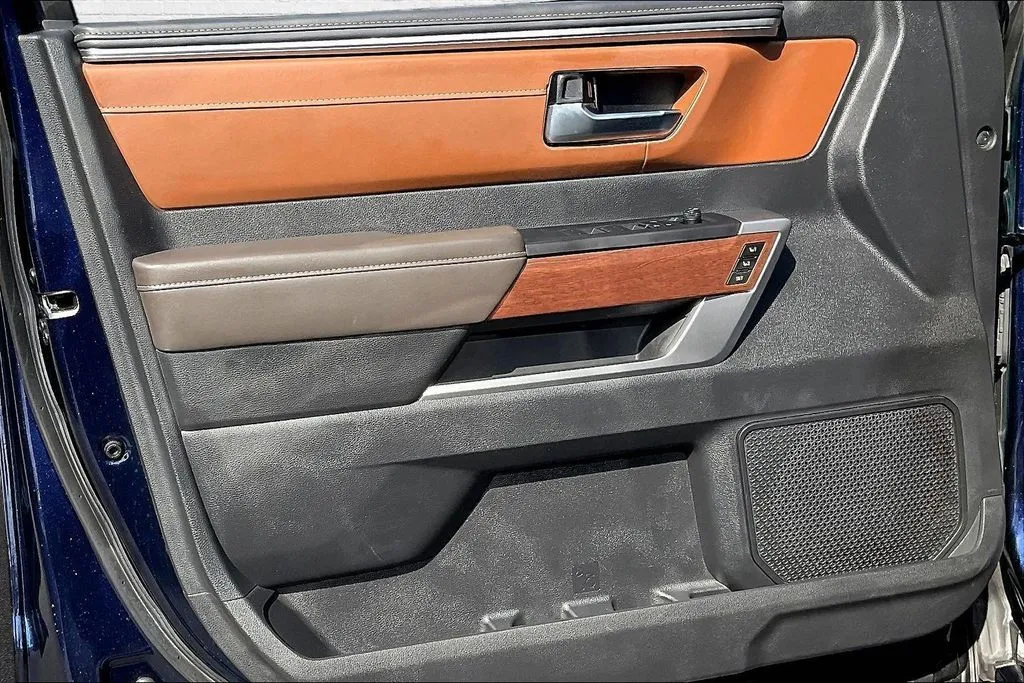 Toyota Tundra photo 19