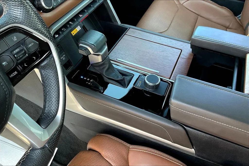 Toyota Tundra photo 17