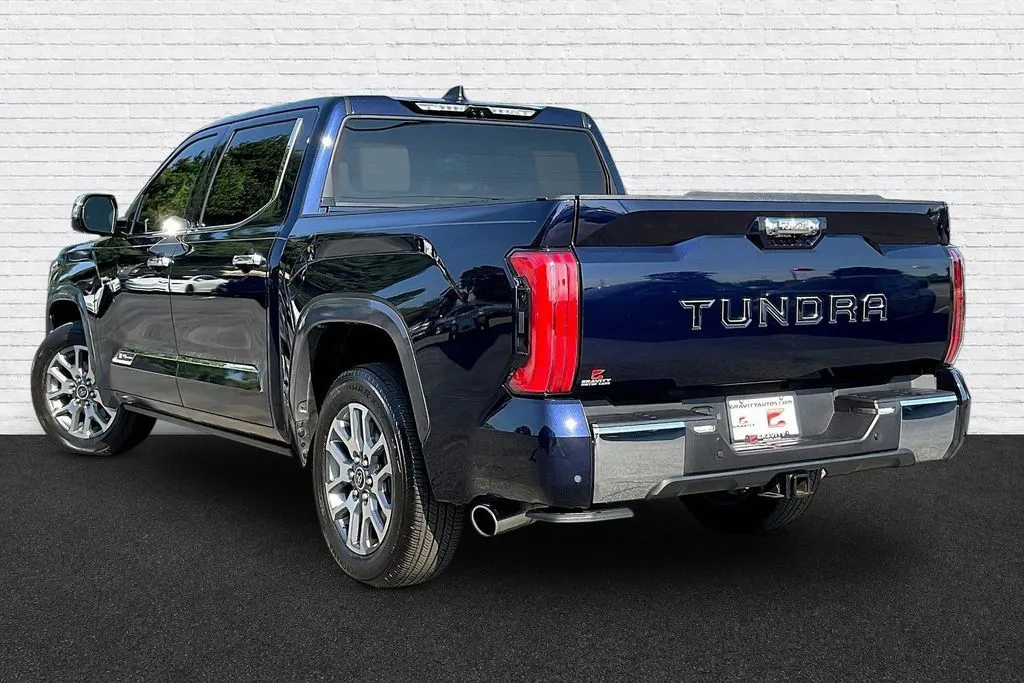 Toyota Tundra photo 4