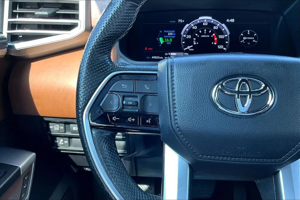 Toyota Tundra photo 11