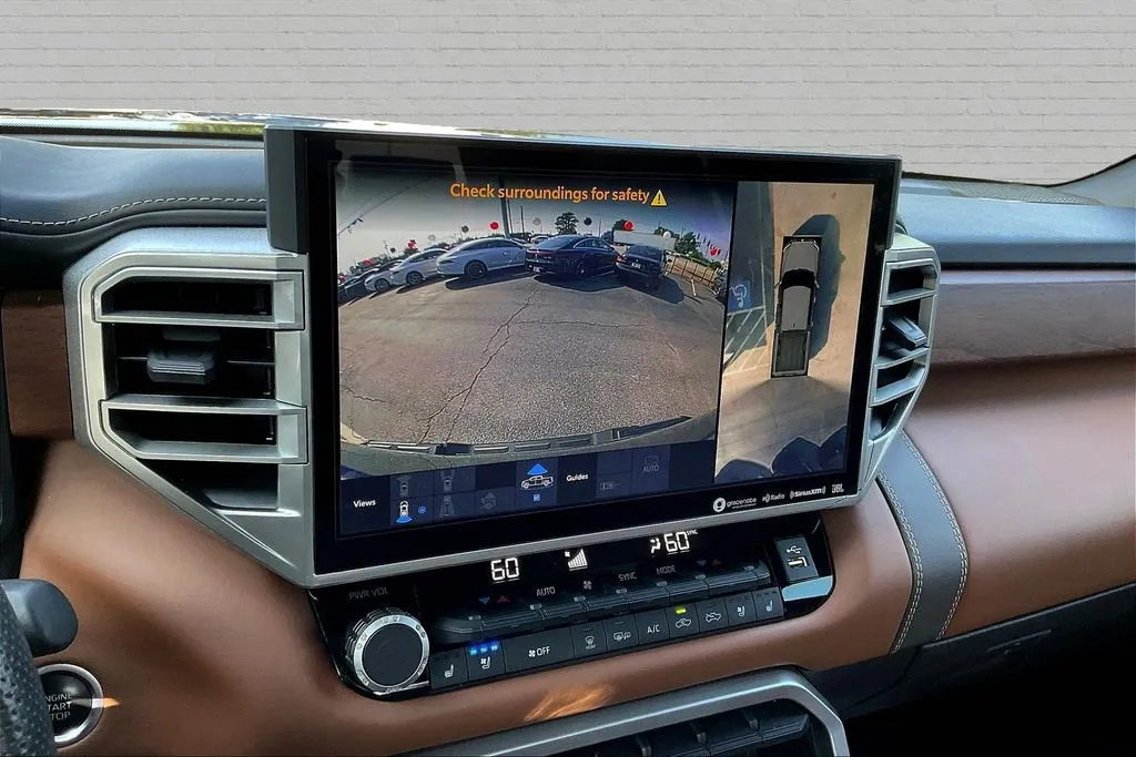 Toyota Tundra photo 14