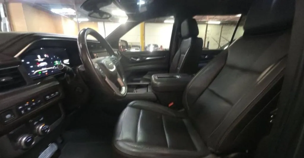 GMC Yukon XL photo 5