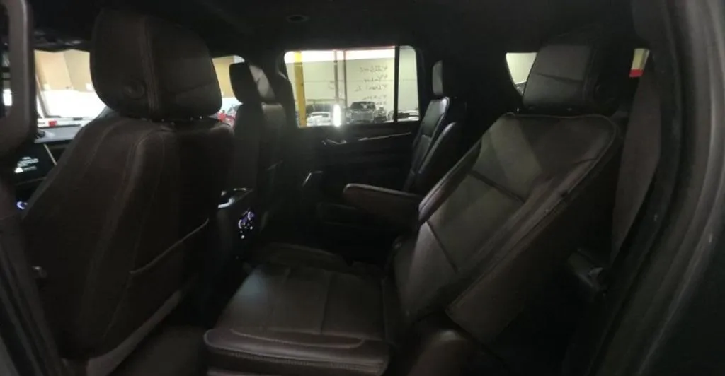 GMC Yukon XL photo 6