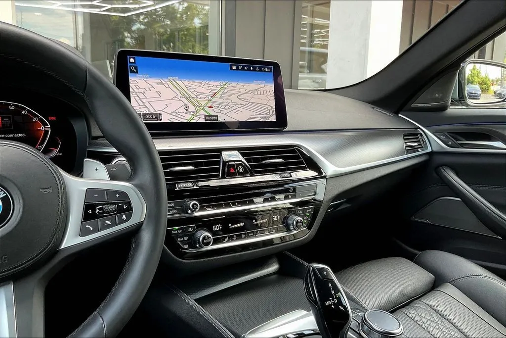 BMW 5 Series photo 14