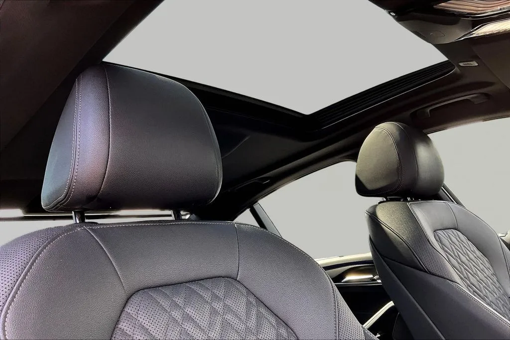 BMW 5 Series photo 25