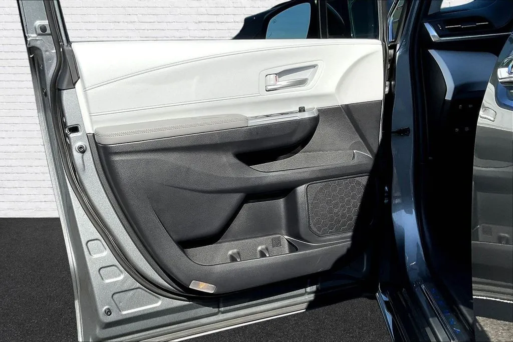 Toyota Sienna photo 20
