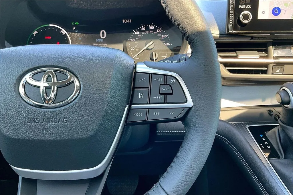 Toyota Sienna photo 12