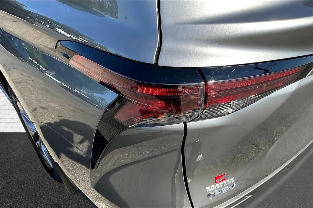 Toyota Sienna photo 23