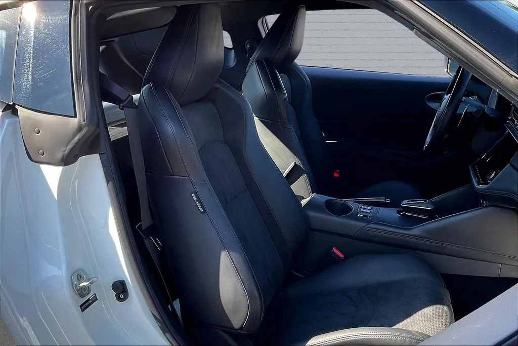 Nissan Z photo 23