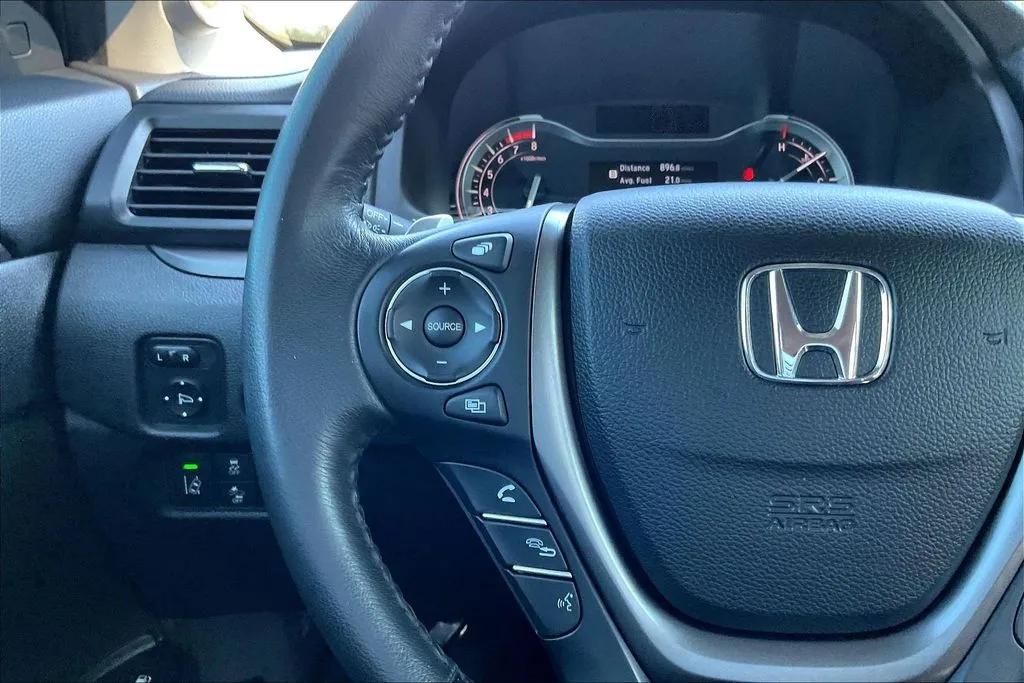 Honda Ridgeline photo 10