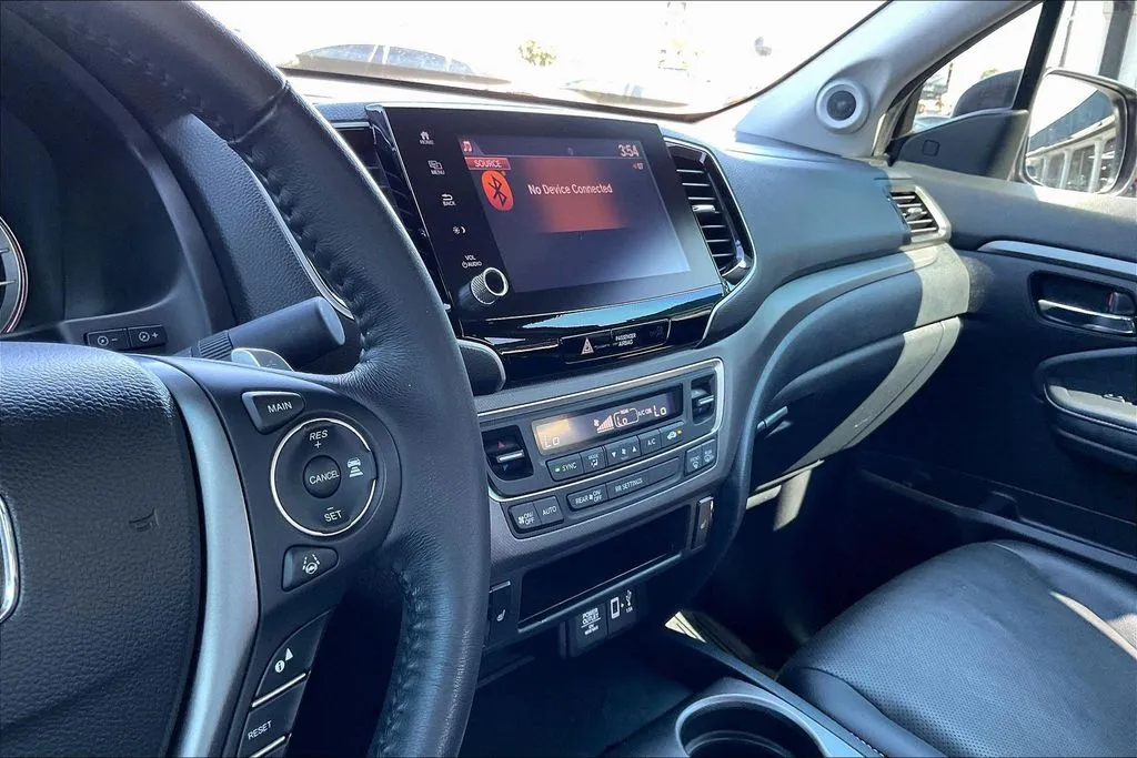 Honda Ridgeline photo 14