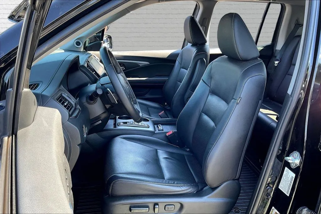 Honda Ridgeline photo 19