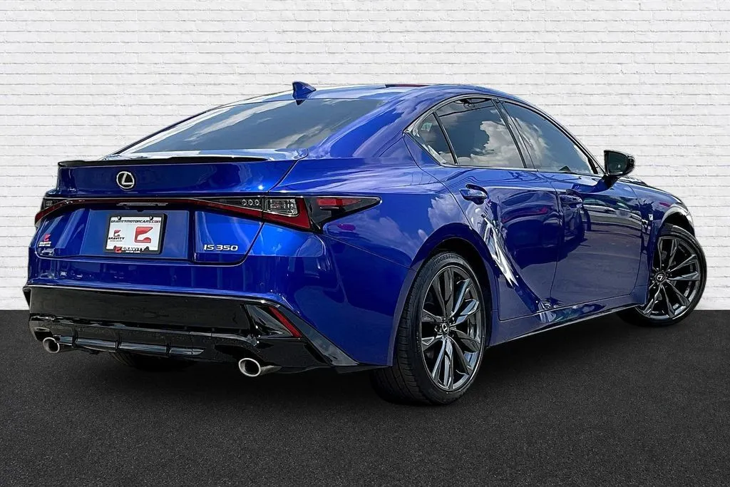 Lexus IS photo 6