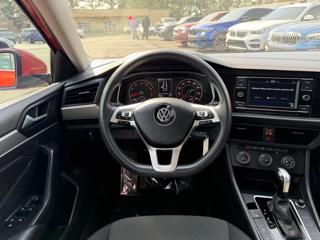 Volkswagen Jetta photo 24