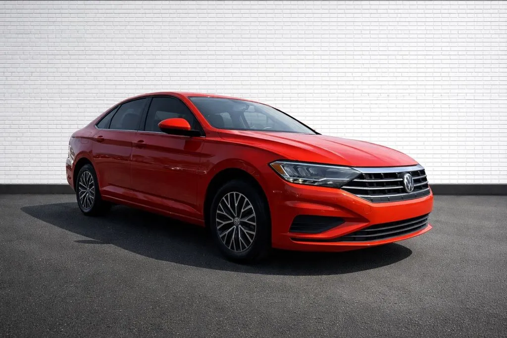 Volkswagen Jetta photo 3