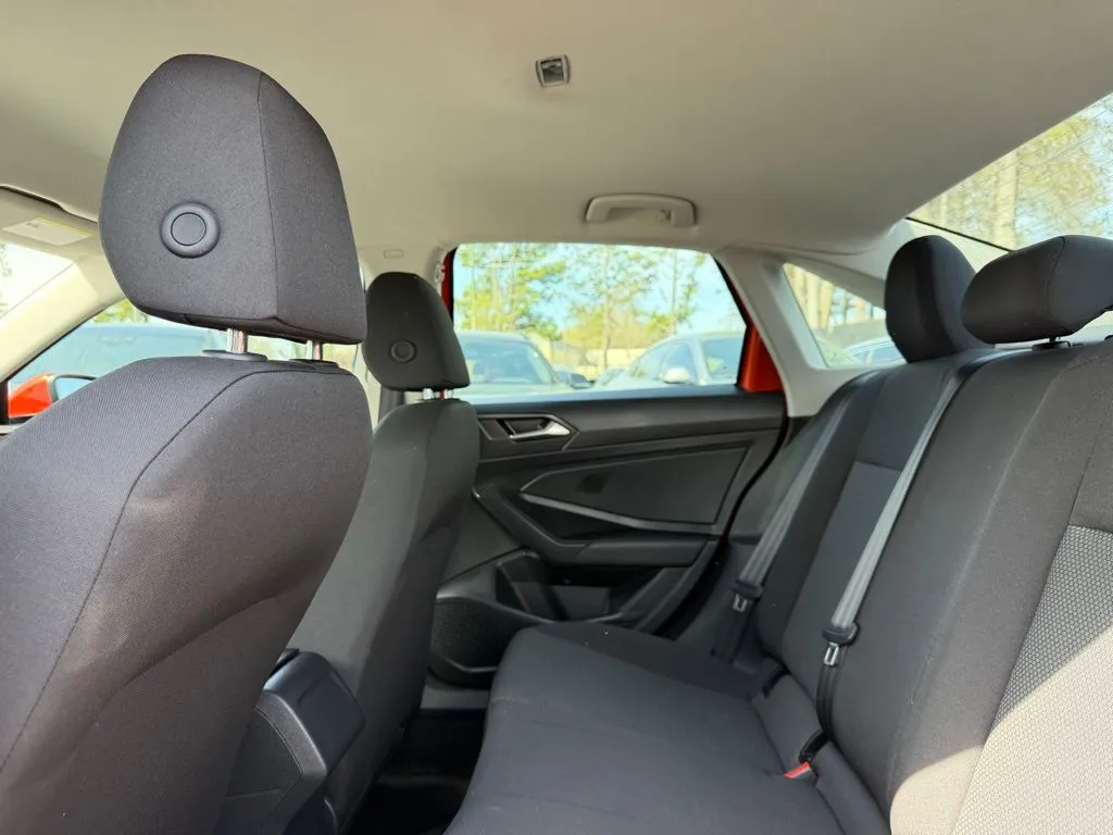 Volkswagen Jetta photo 21