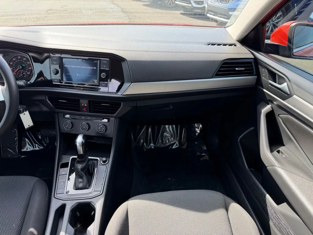 Volkswagen Jetta photo 25
