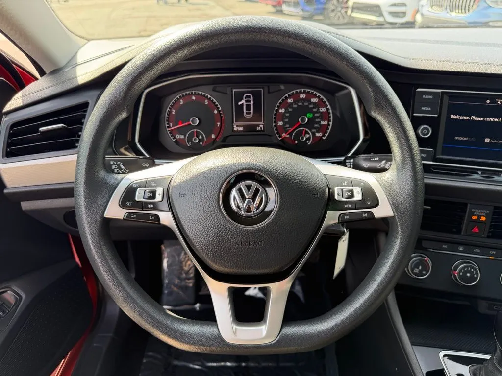 Volkswagen Jetta photo 14