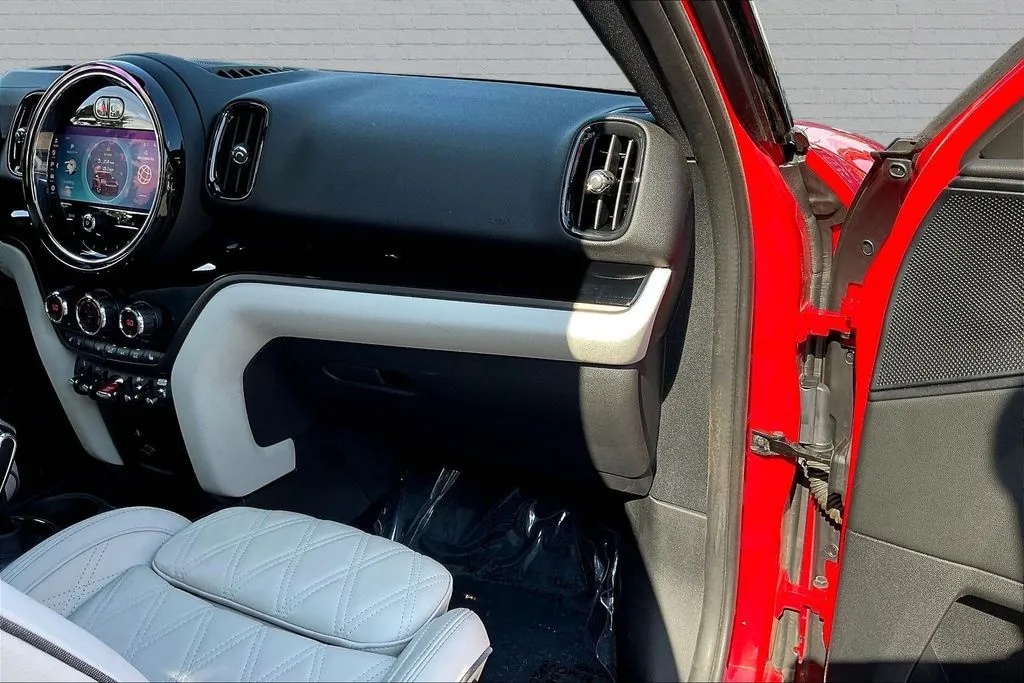 Mini Cooper S Countryman photo 24