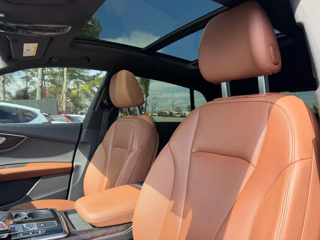 Audi Q8 photo 11