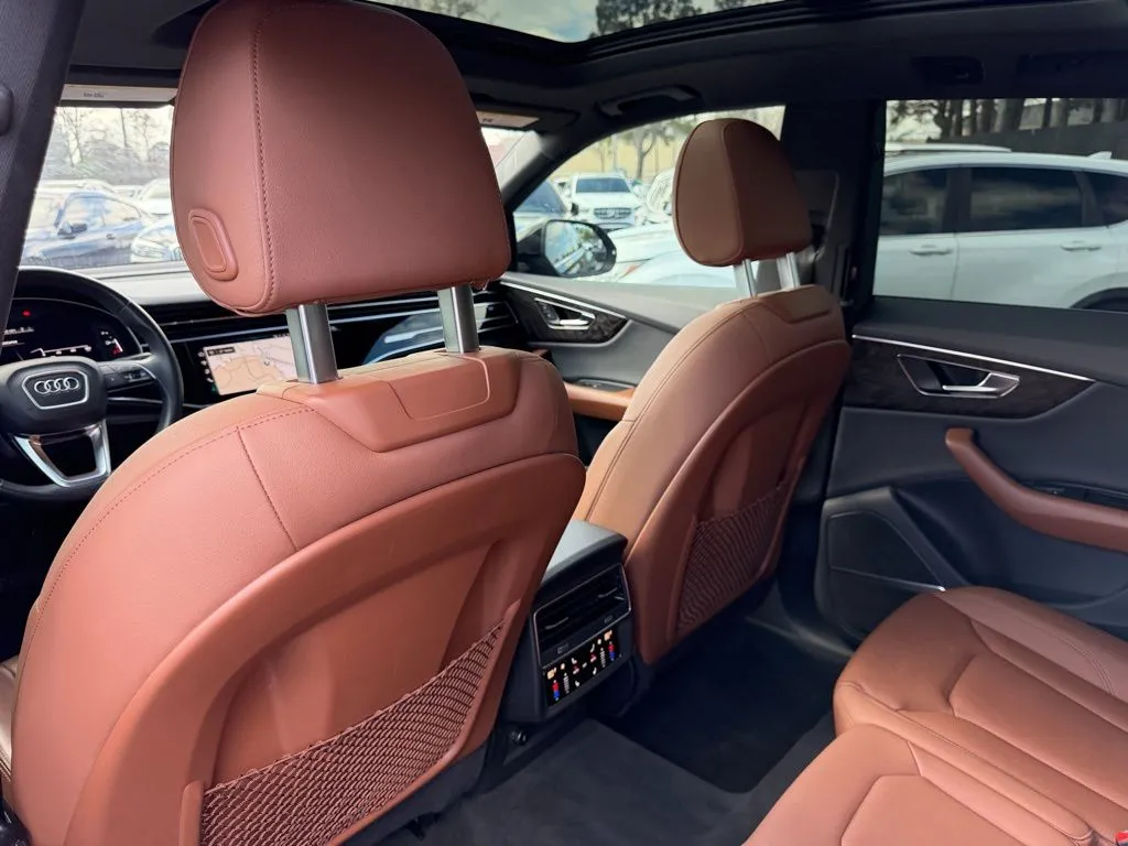 Audi Q8 photo 22