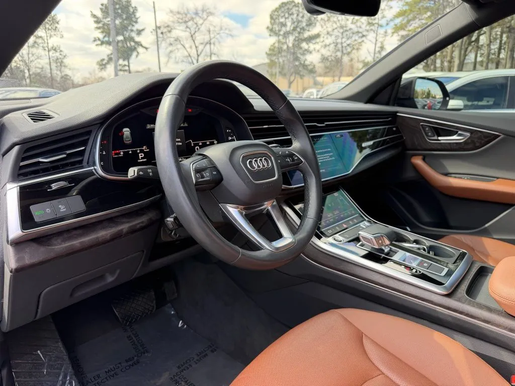 Audi Q8 photo 9
