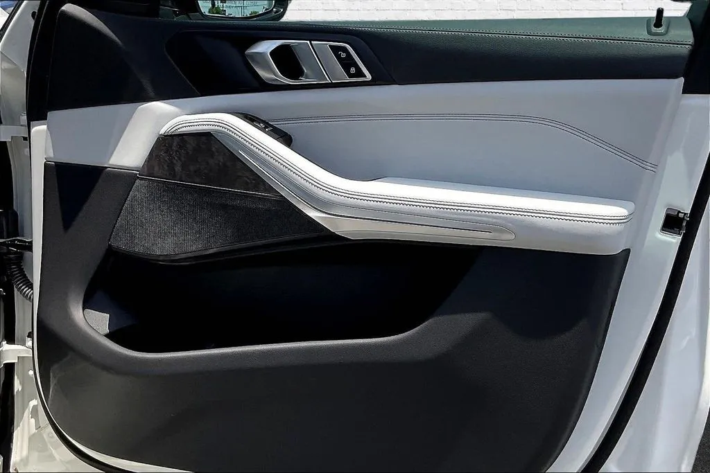 BMW X5 photo 19