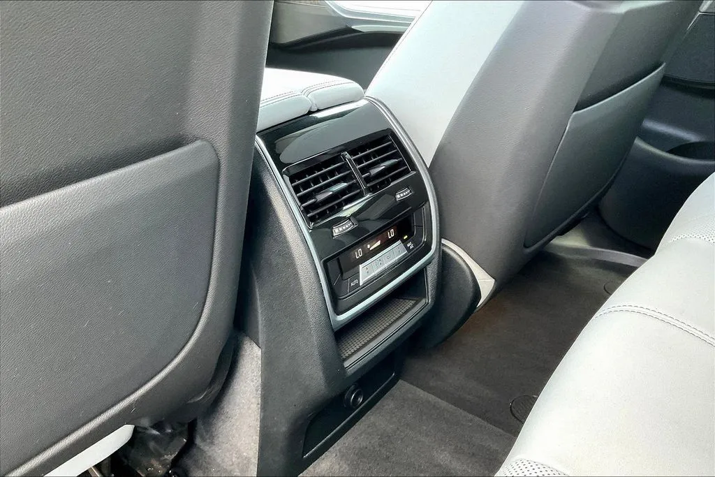 BMW X5 photo 7