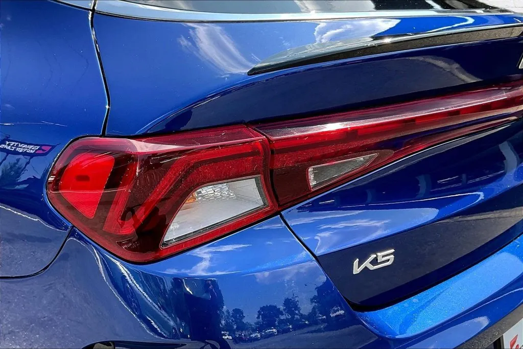 Kia K5 photo 21