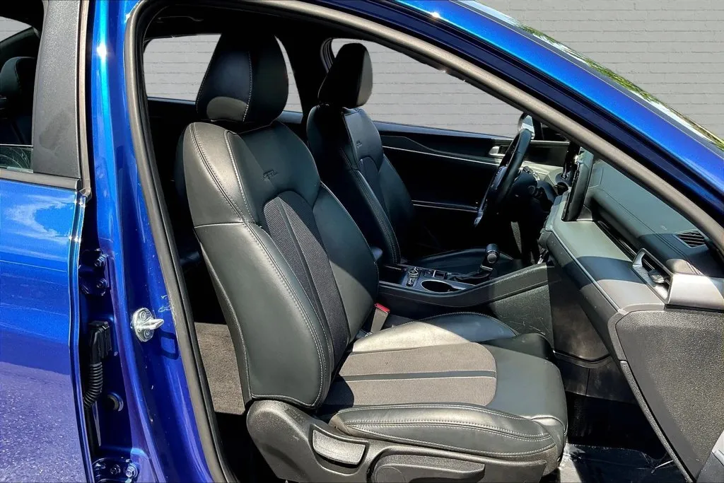 Kia K5 photo 26