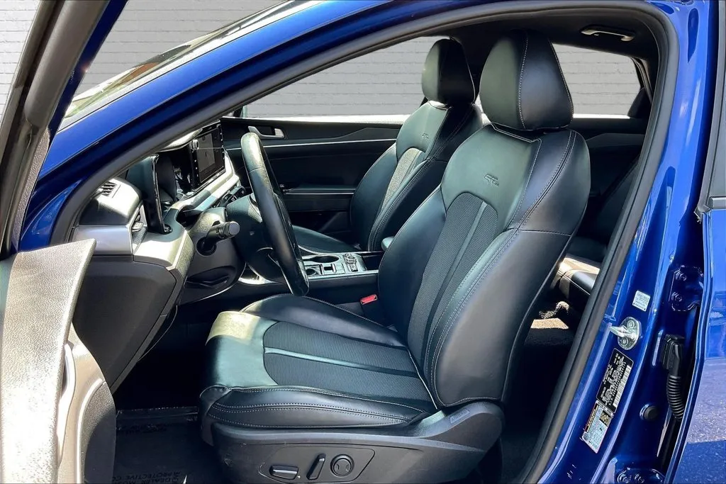 Kia K5 photo 19