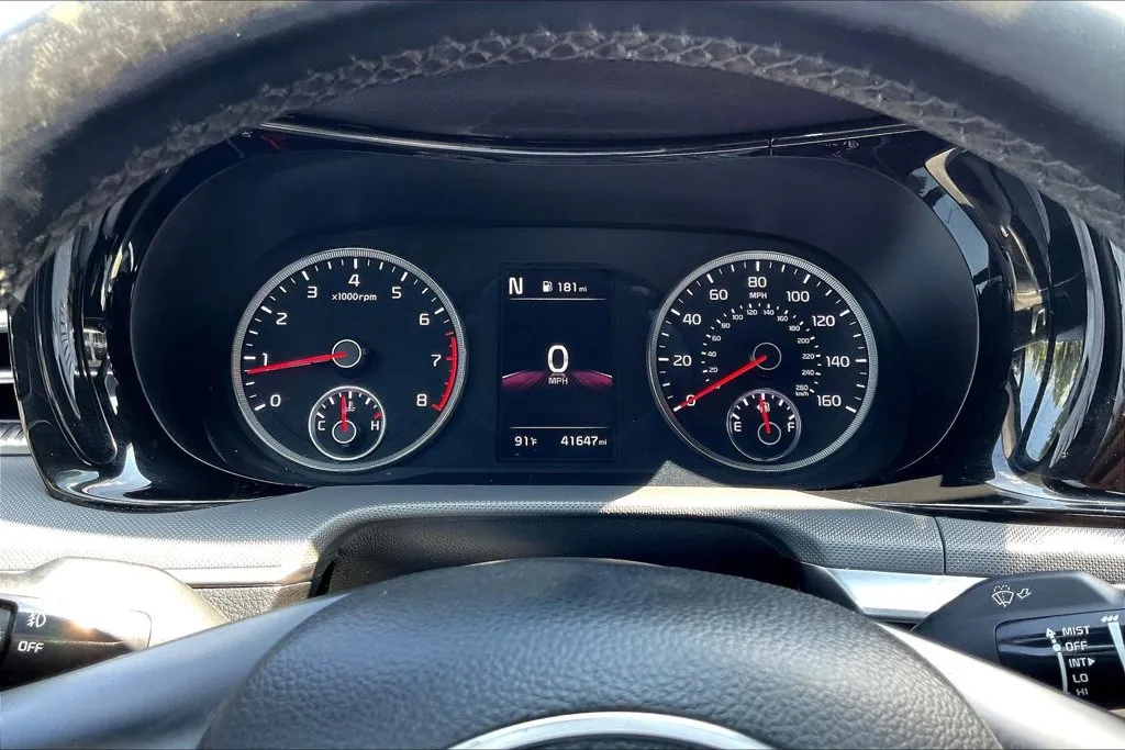 Kia K5 photo 11