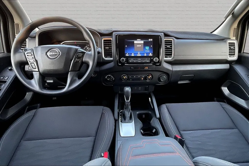 Nissan Frontier photo 7