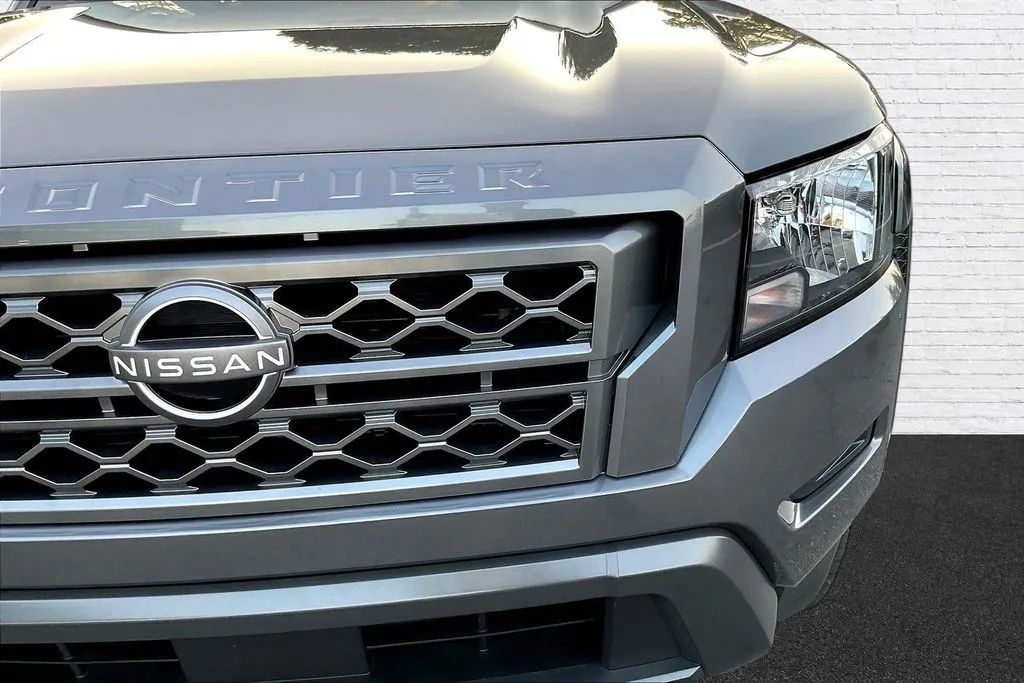 Nissan Frontier photo 29
