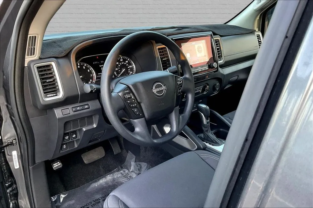 Nissan Frontier photo 16