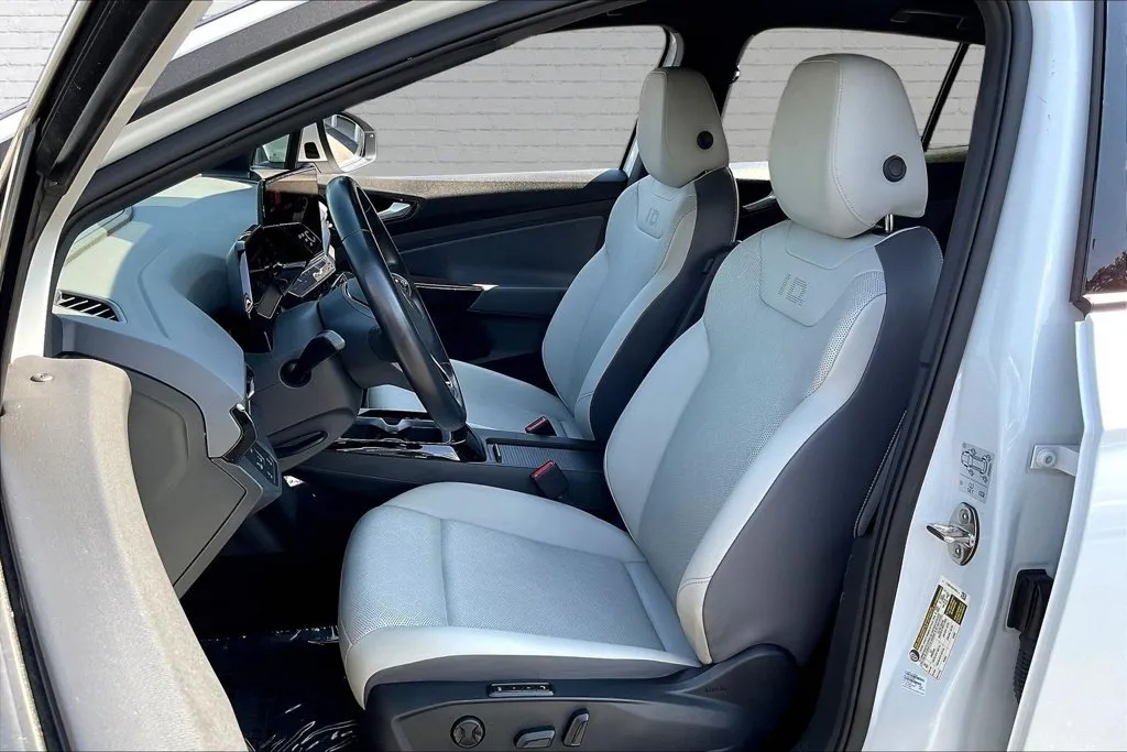 Volkswagen ID.4 photo 17