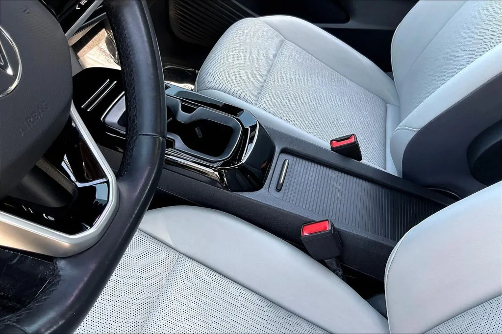 Volkswagen ID.4 photo 14