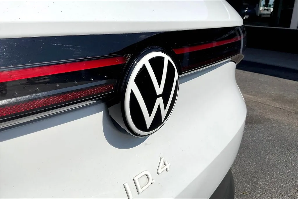 Volkswagen ID.4 photo 20