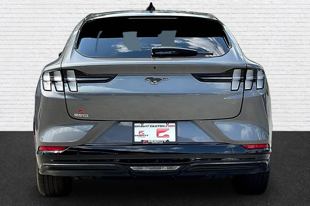Ford Mustang Mach-E photo 5
