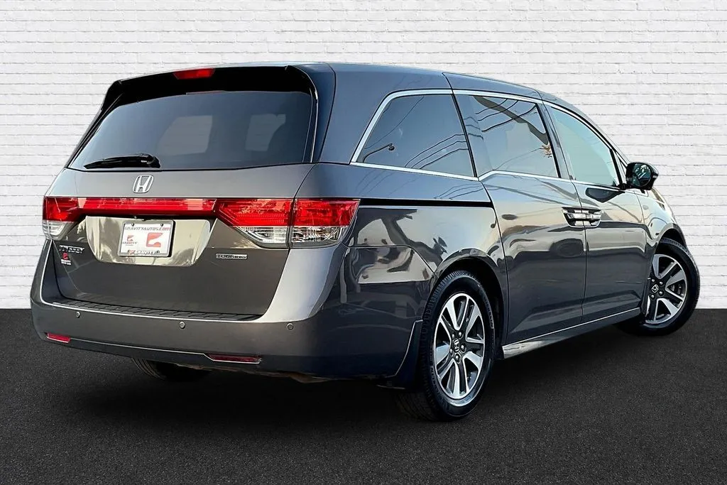 Honda Odyssey photo 5