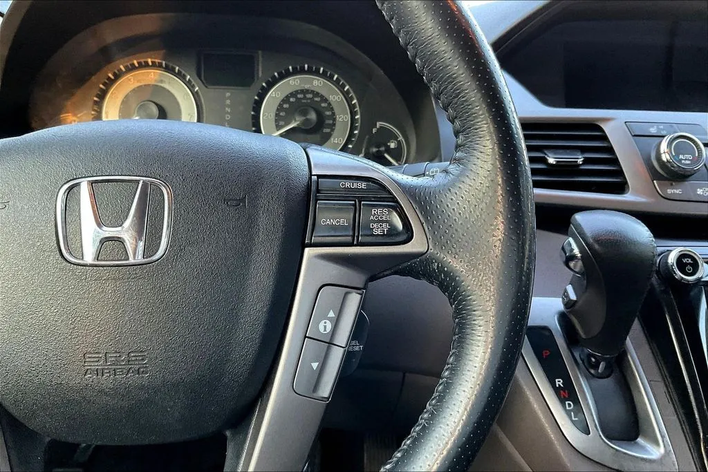 Honda Odyssey photo 10