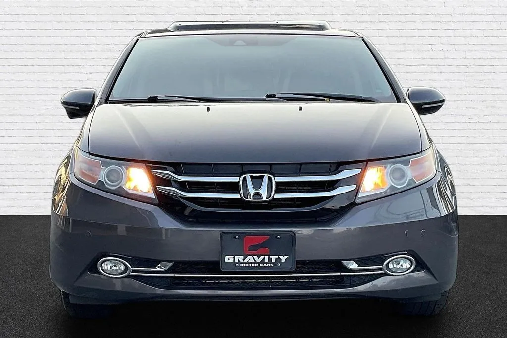 Honda Odyssey photo 2