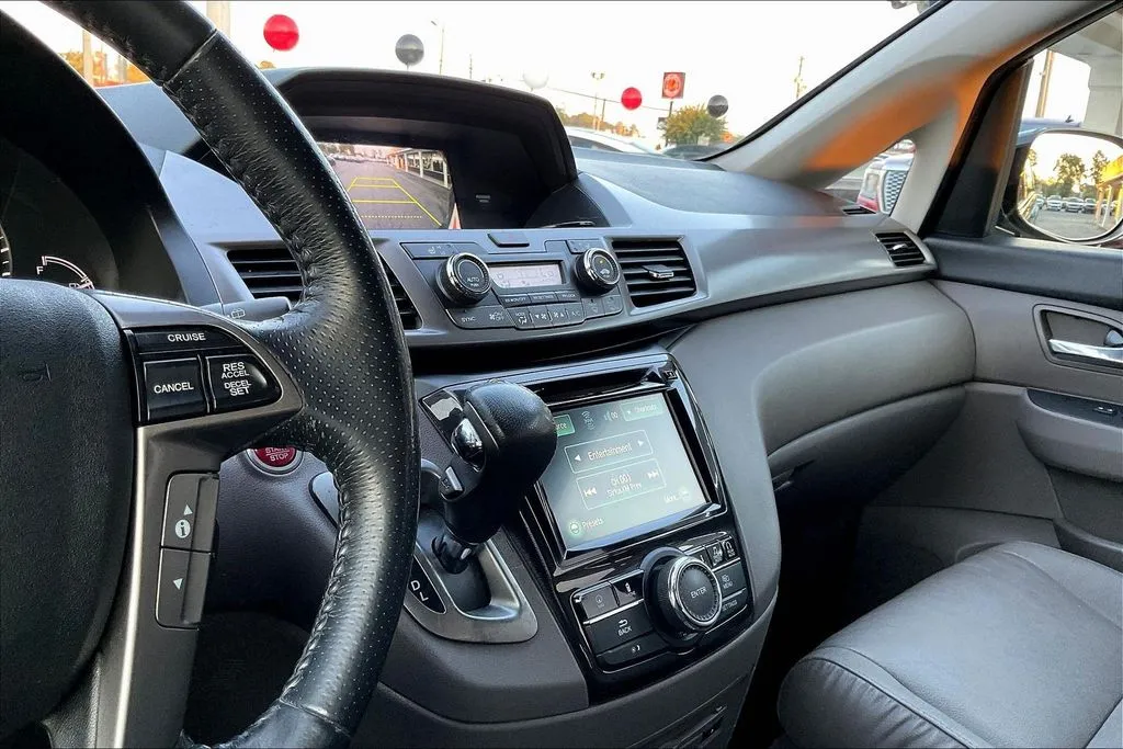 Honda Odyssey photo 11